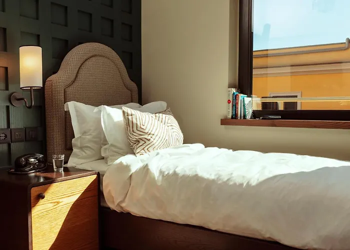 The Hoxton, Ξενοδοχείο 4*