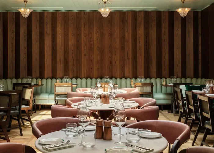 The Hoxton, 4* Rome
