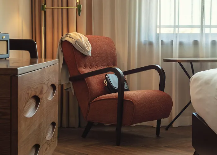 The Hoxton, 4*