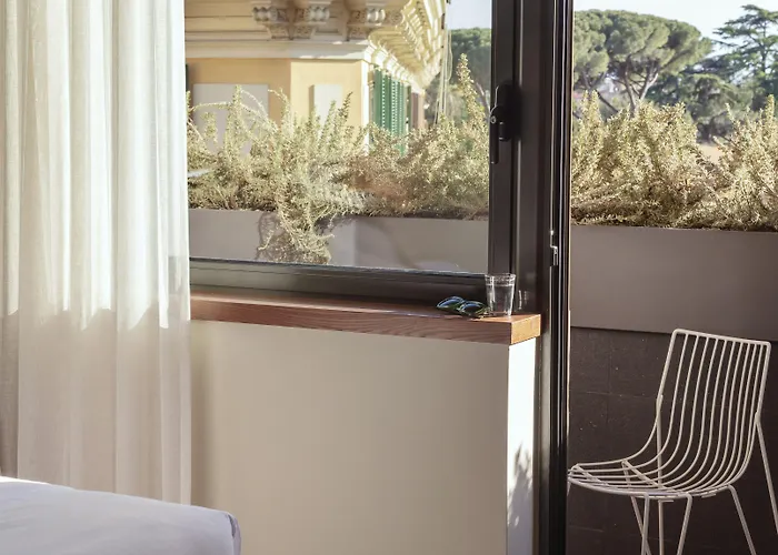 The Hoxton, Ξενοδοχείο 4*